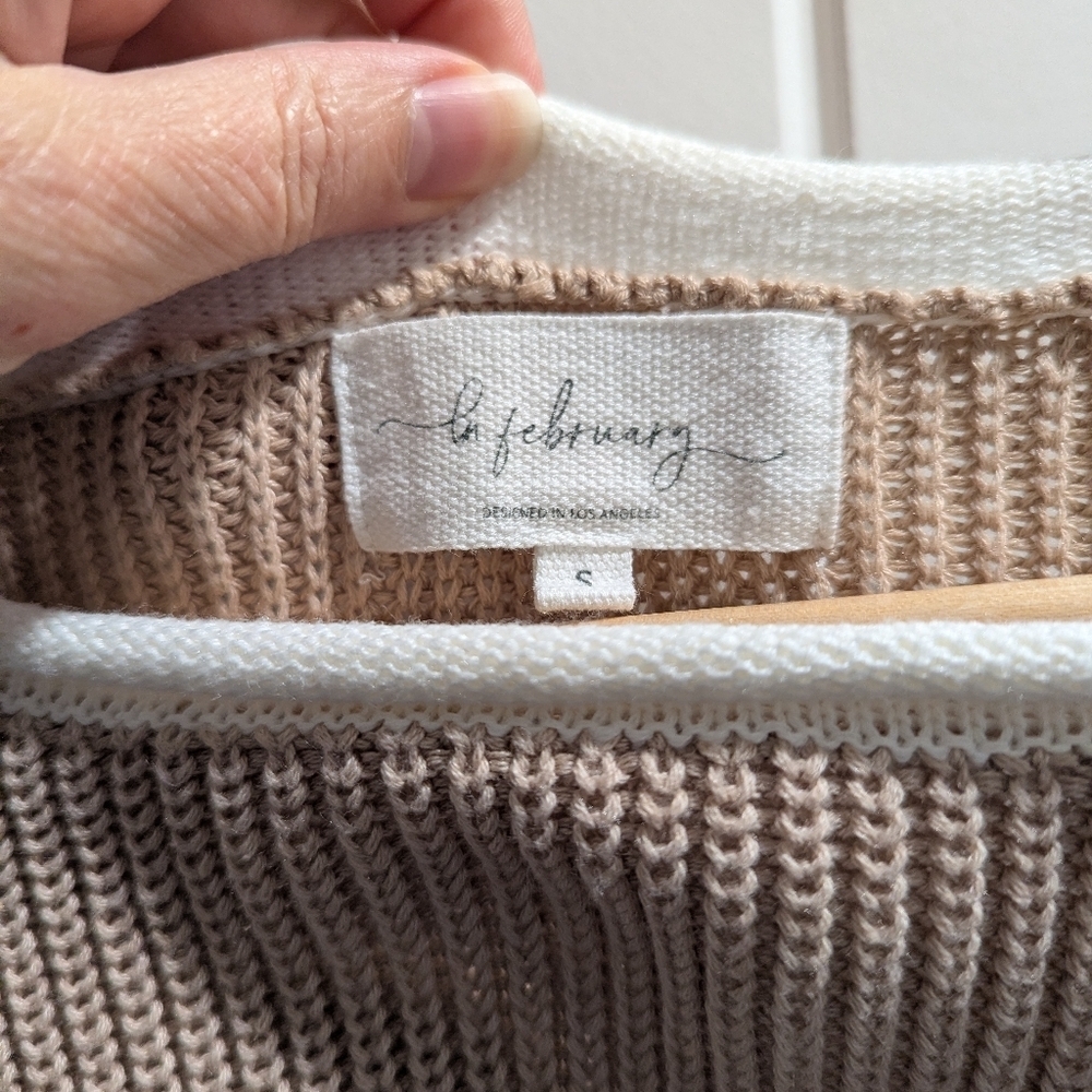 Coastal Grandma Sweater Vest Beige and Creme Size Small fits like a Large - Picture 6 of 8